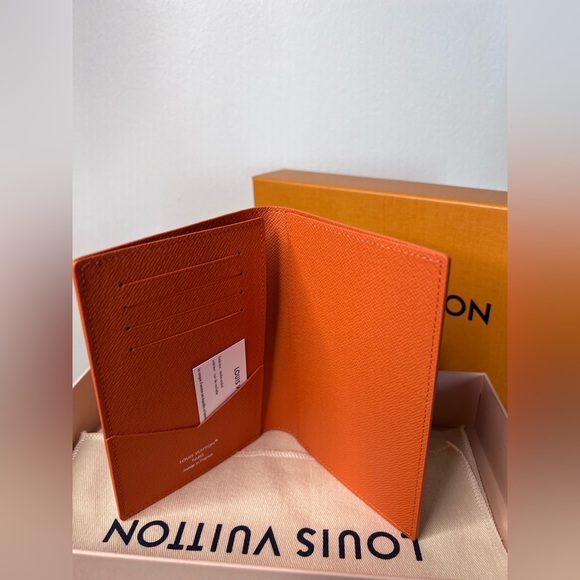 Louis Vuitton Limited Edition Passport Cover /Tennis Lovers Collection Brand New - Picture 6 of 11